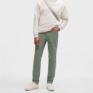 Lululemon ABC Classic Fit 5 Pocket Pant Warpstreme Olive Green Sz 34 x 32